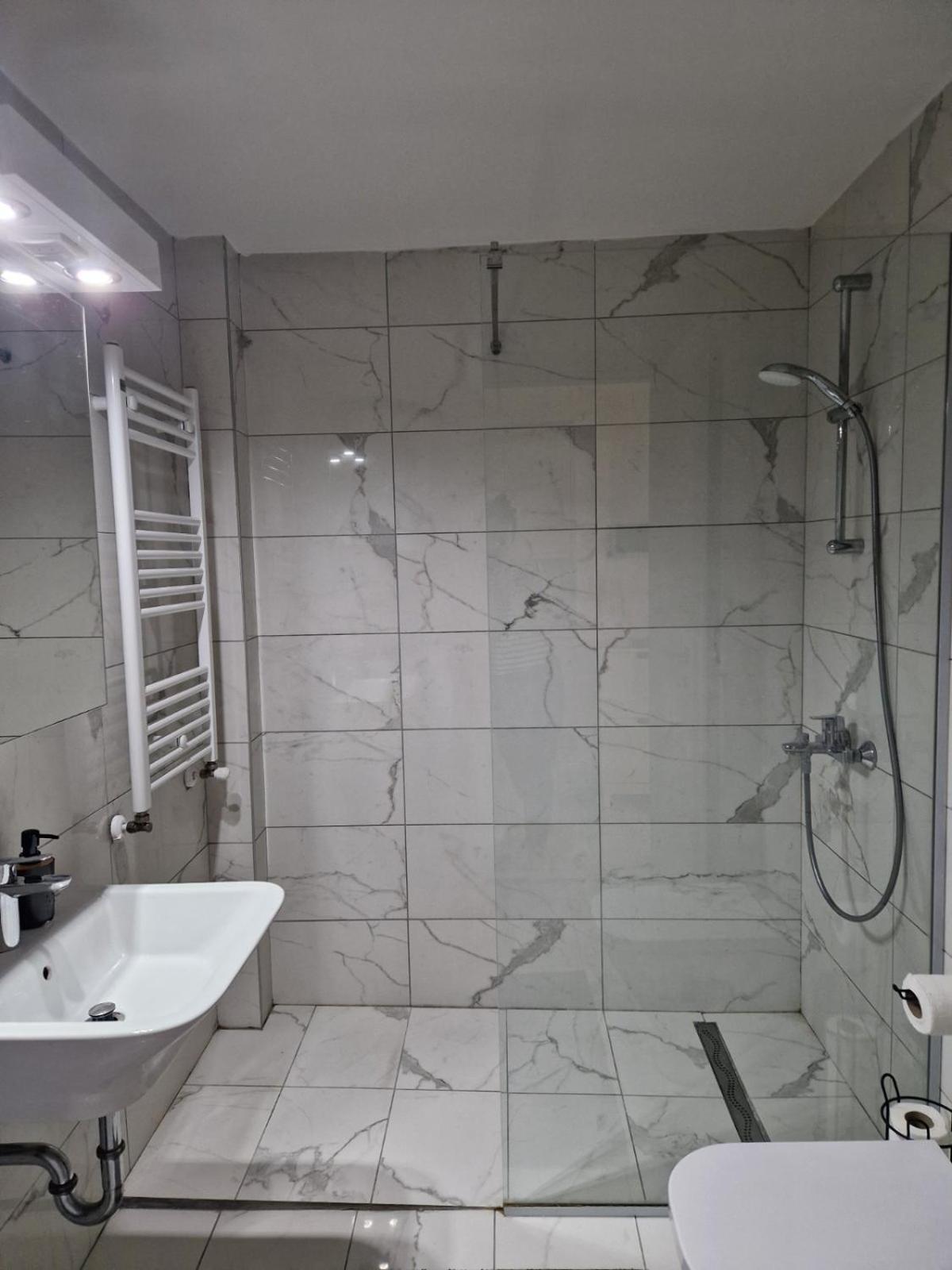 Kamche Lux Apartment Skopje Buitenkant foto