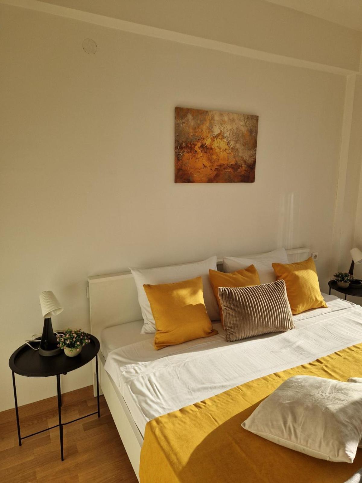 Kamche Lux Apartment Skopje Buitenkant foto