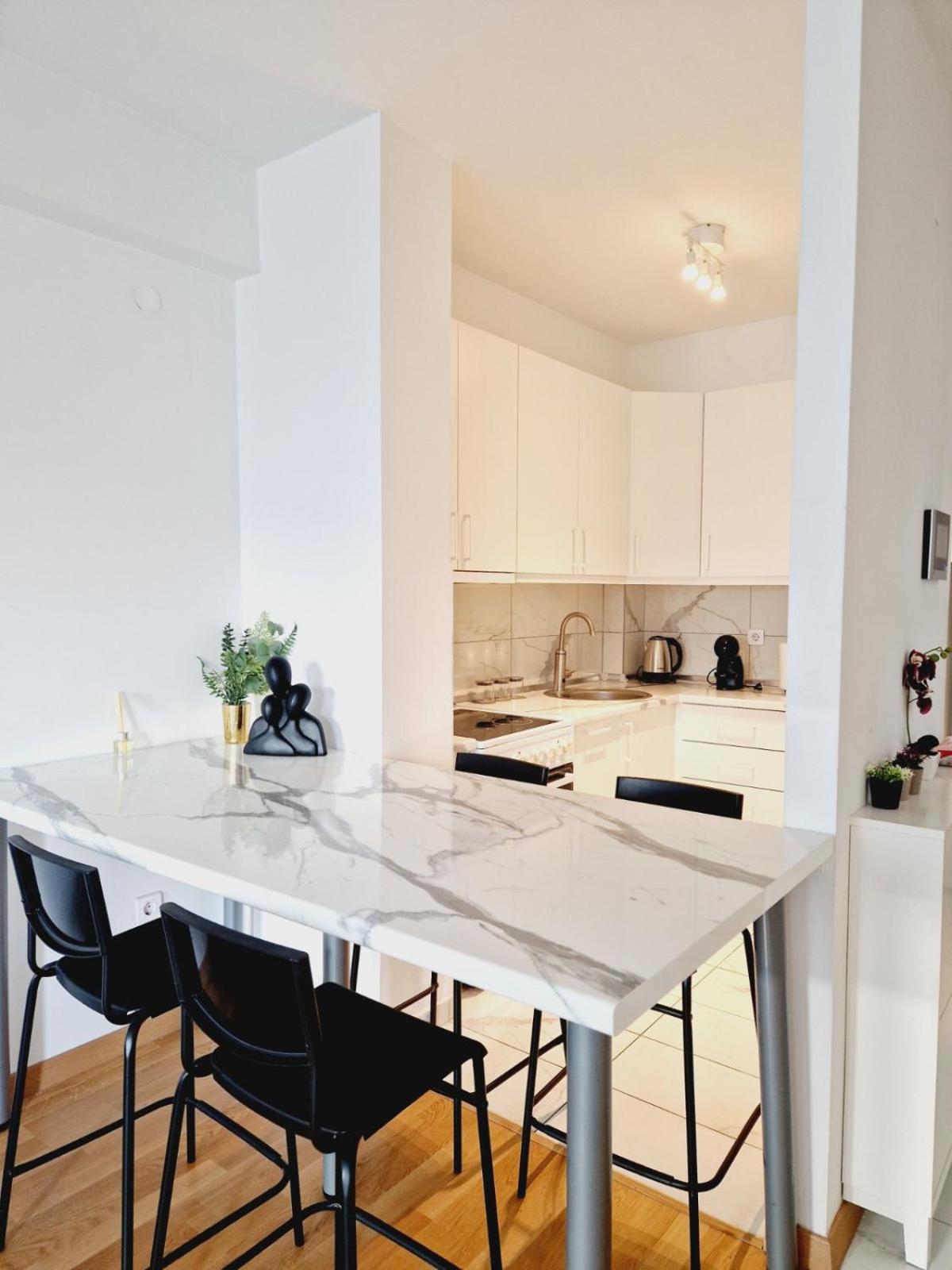 Kamche Lux Apartment Skopje Buitenkant foto