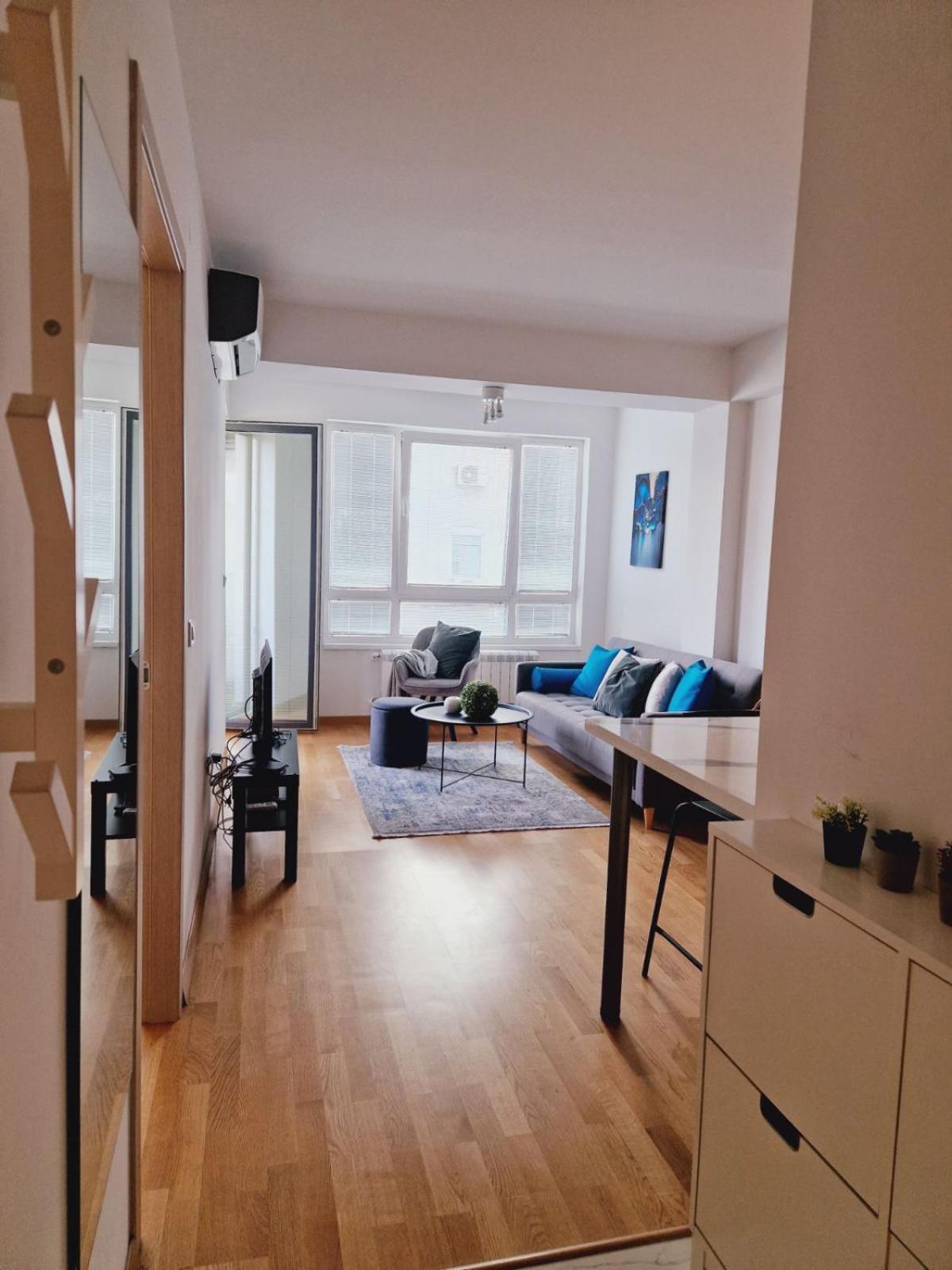 Kamche Lux Apartment Skopje Buitenkant foto
