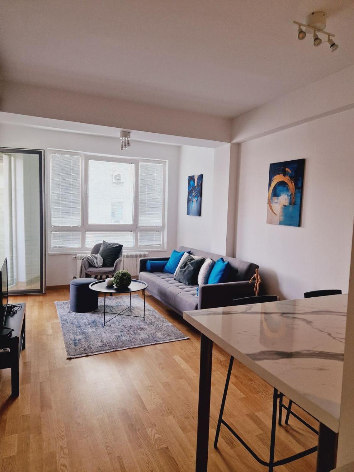 Kamche Lux Apartment Skopje Buitenkant foto